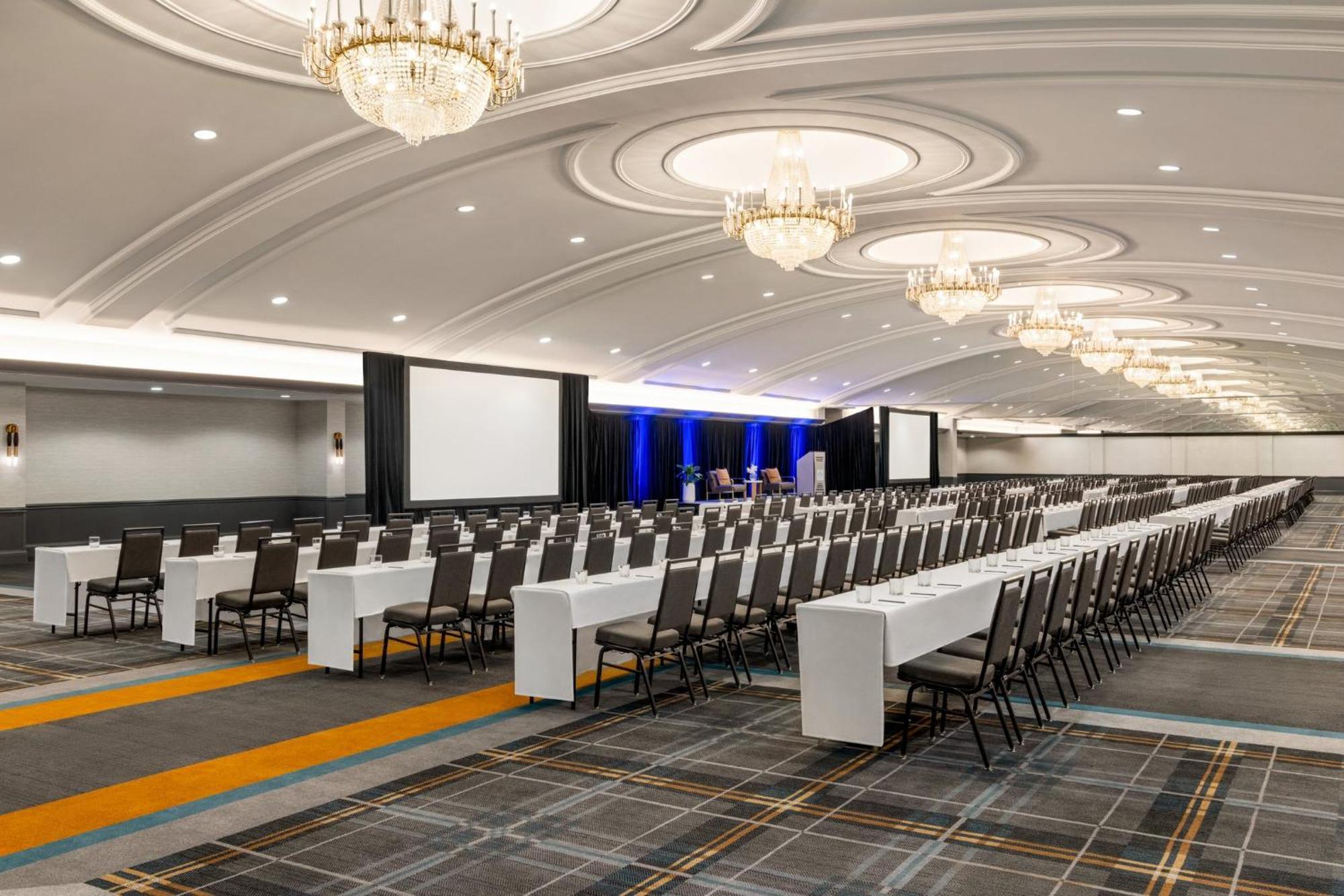 Crowne Plaza Louisville Airport Expo Ctr By Ihg מראה חיצוני תמונה
